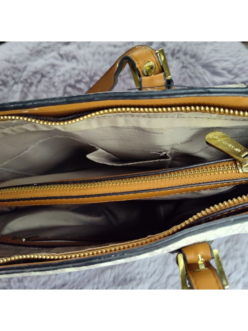 Michael Kors Voyager Two Tone Logo Tote Bag - Picture 10 of 15